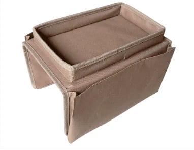 Elegantes Sofa-Armlehnen-Tablett mit Organizer für Getränke und Zubehör