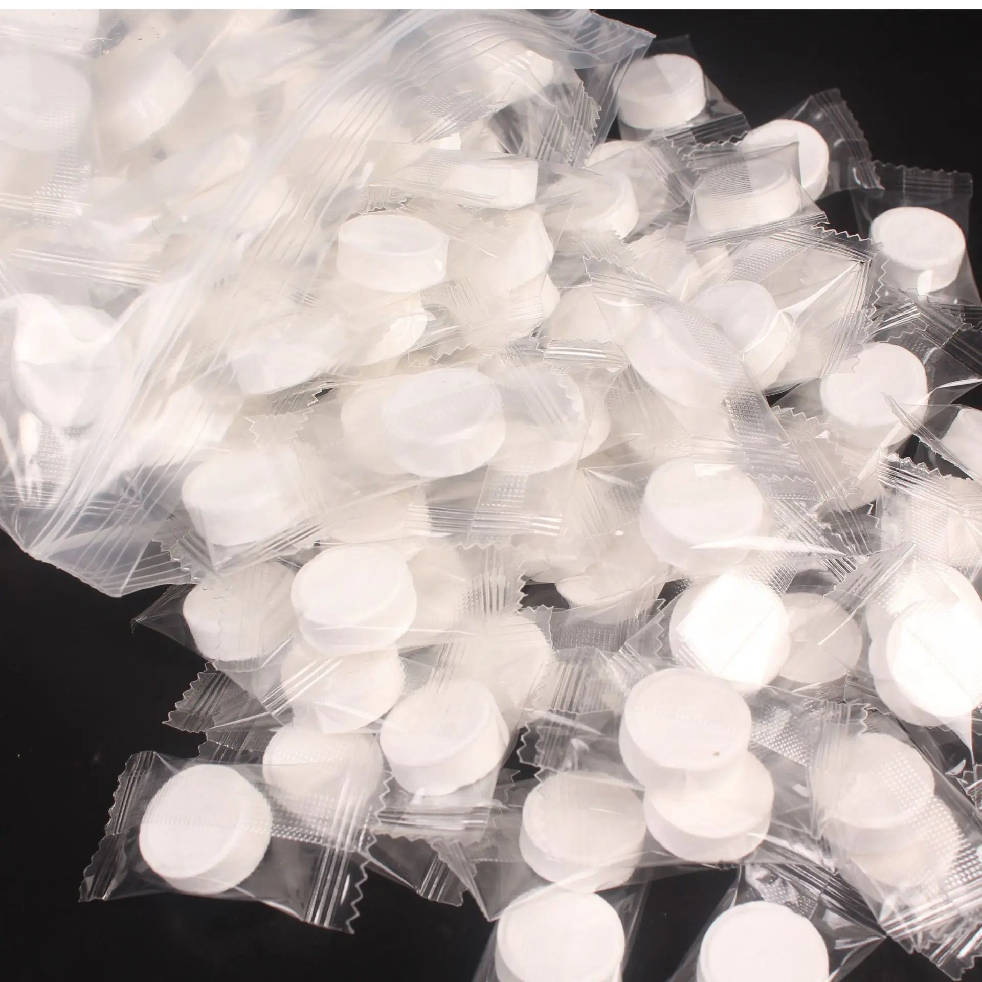 100 Stück Kompakttücher aus Baumwolle – Hygienisch und Praktisch für Unterwegs