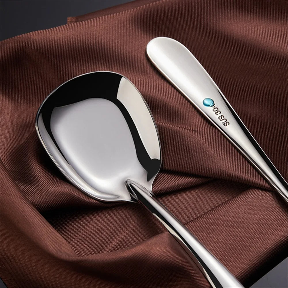 Set aus 5 Edelstahl-Löffeln mit breitem, eckigem Löffelkopf