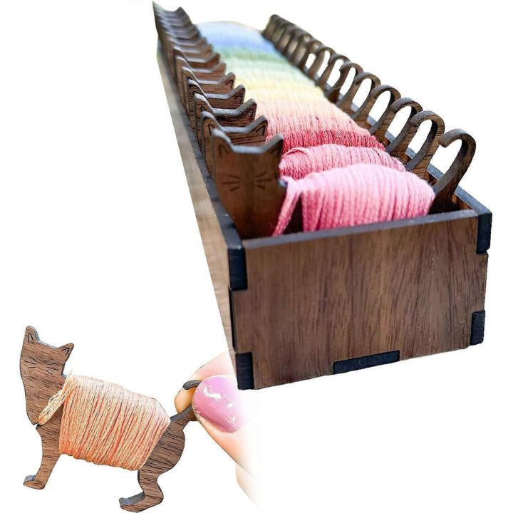 Holzspulen-Set mit Tiermotiven – Organizer für Stickgarn (15 Spulen)
