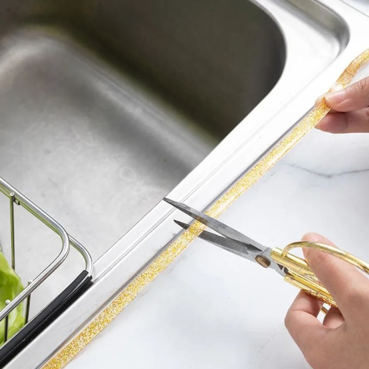 Vielseitiges selbstklebendes Fugenband für Keramikfliesen