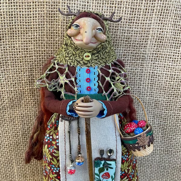 Handgemachte Küchenhexe – Bringt Glück und schützt Ihr Zuhause!