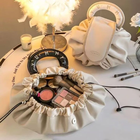 Kompakte Make-up-Tasche mit Kordelzug – Elegante Aufbewahrung für Reisen und Alltag
