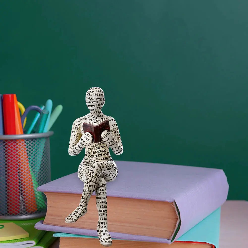 Lesende Frau Figur