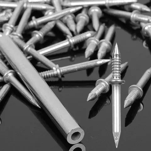 Nicht-markierende Sockelleisten-Nägel – Fester Halt ohne Schäden