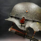 Stahlhelm-Tischlampe – Einzigartige historische Dekoration