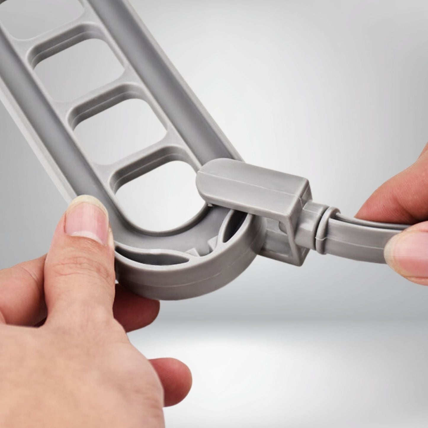 1+1 GRATIS | Faltbarer Multi-Bügel – Mehr Platz im Kleiderschrank & perfekte Ordnung